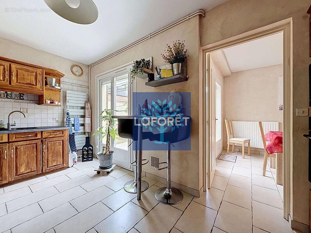 Maison 125 m² à Elancourt  - photo 3