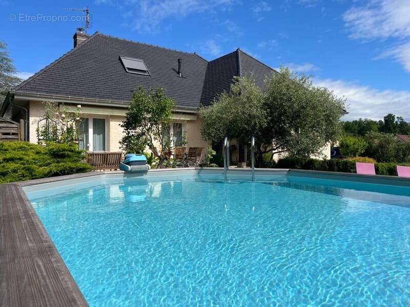 Maison à SASSENAY