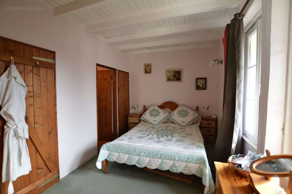 Maison à LOUBES-BERNAC