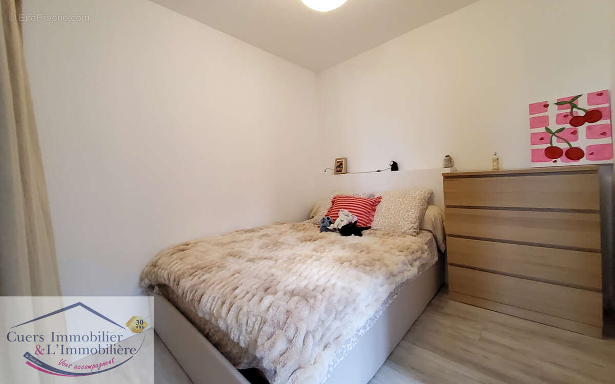 Appartement à CUERS