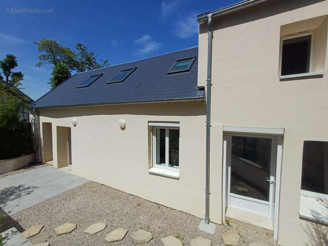 Maison 102 m² à Guignemicourt  - photo 2