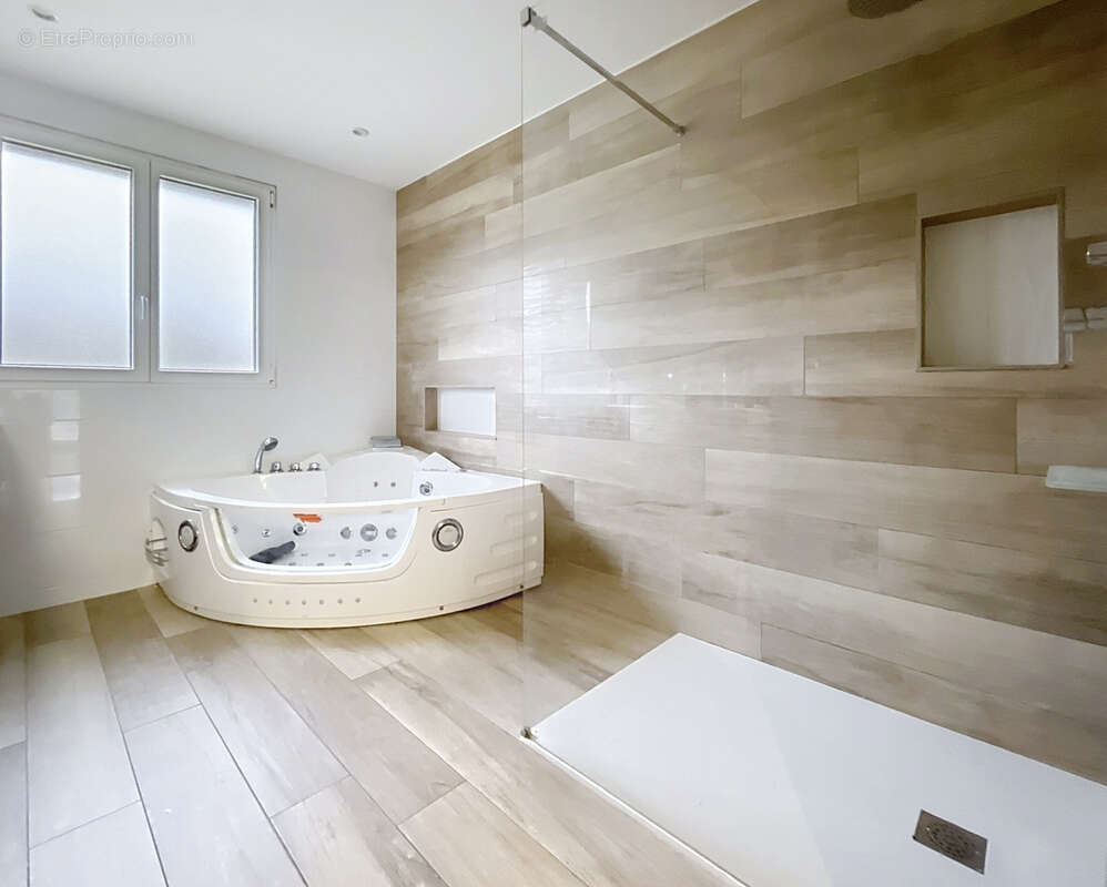 Maison à THAON-LES-VOSGES