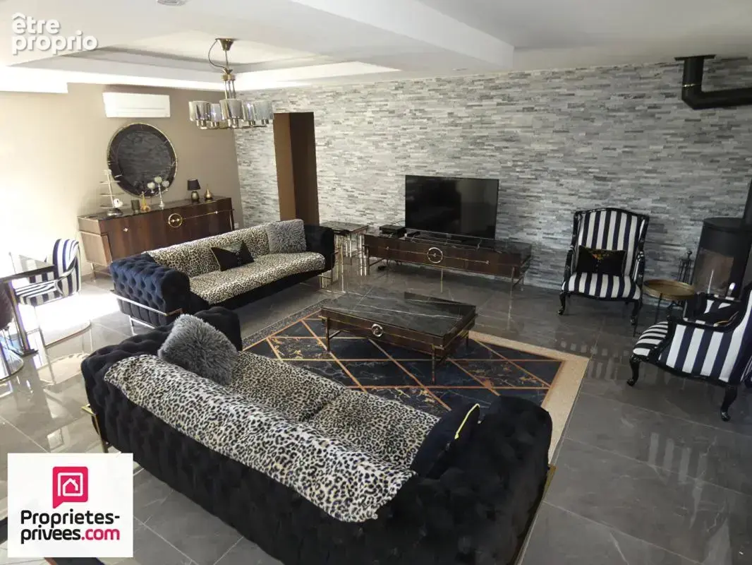 GINASSERVIS VILLA T6 grand standing piscine sur 775 m² - photo 3