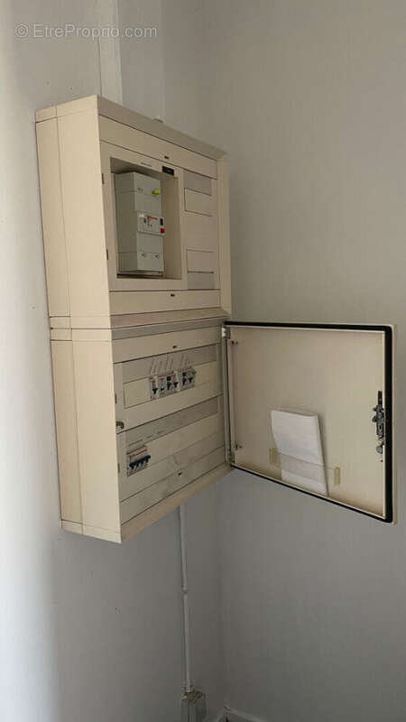 Commerce à HEROUVILLE-SAINT-CLAIR