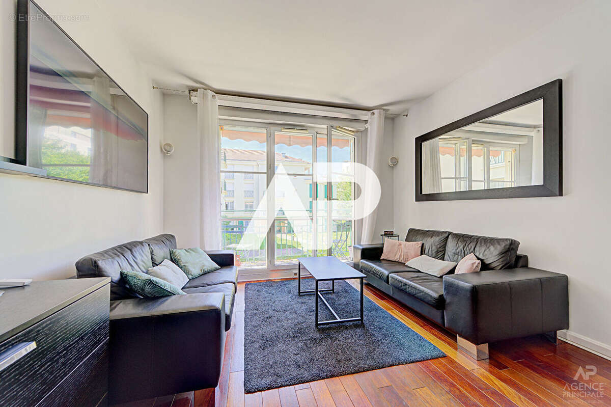 Appartement Rueil Malmaison 3 pièce(s) 82.49 m2 - photo 5