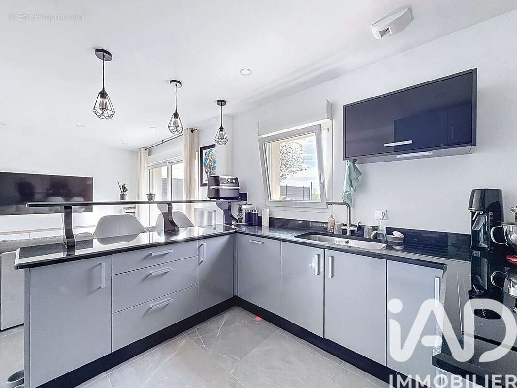 Photo 3 - Maison à OZOUER-LE-VOULGIS