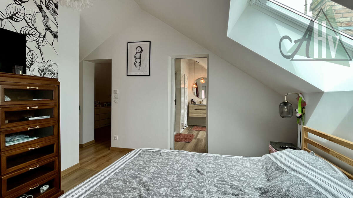 Maison de ville - 216 m2 - Provins - photo 20