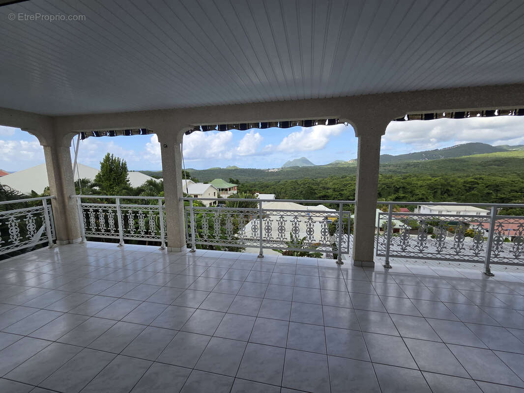 Maison à SAINTE-LUCE