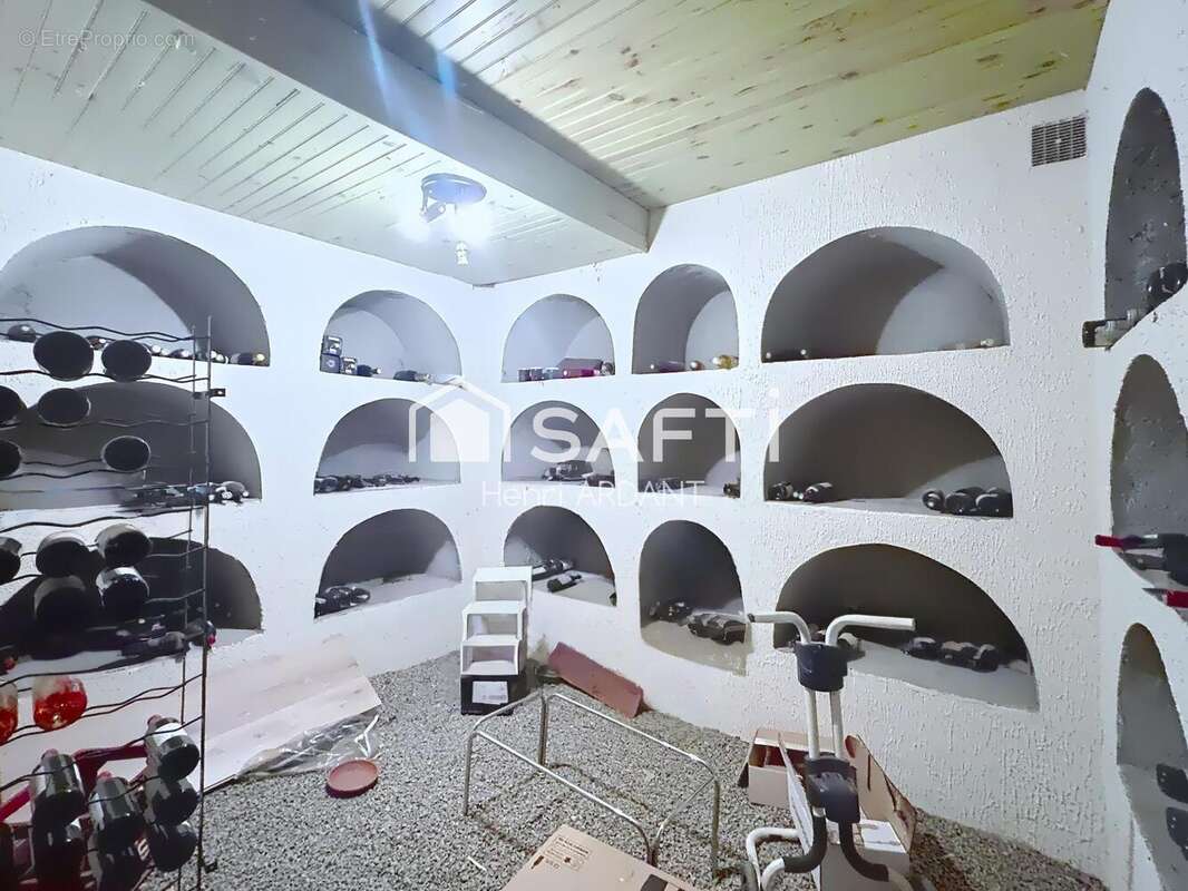 Maison 340 m² à Limoges  - photo 9