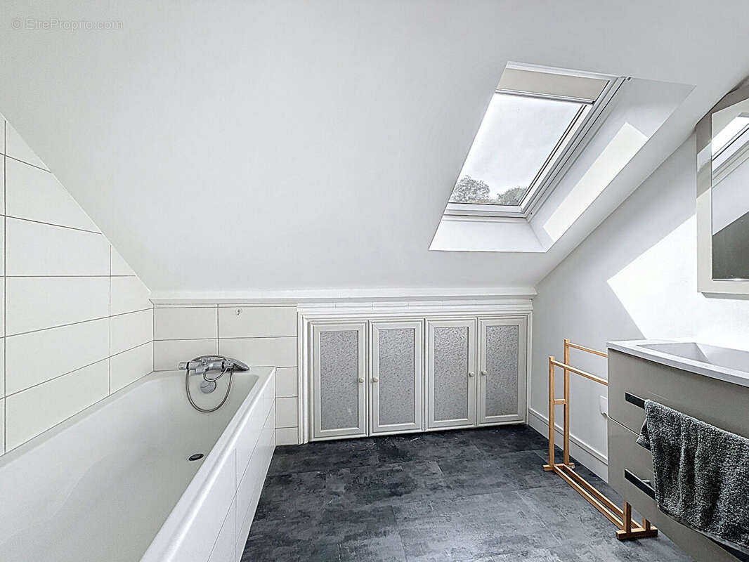 Maison à CHOUZY-SUR-CISSE