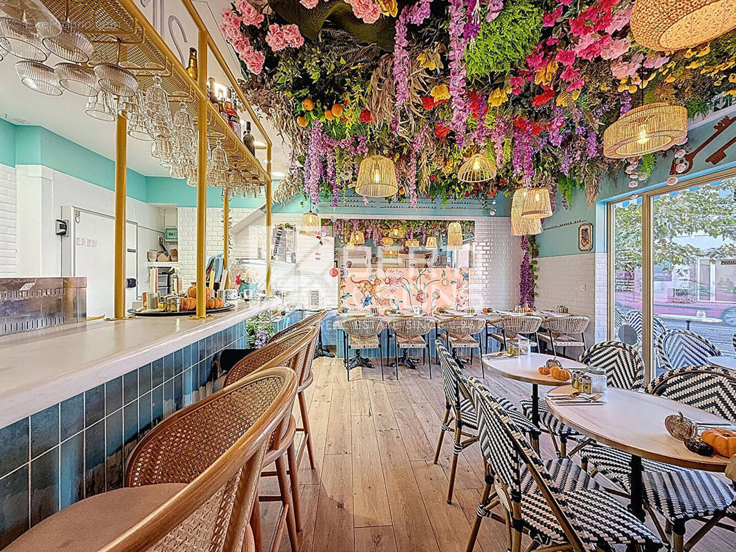 Commerce à LE ROURET