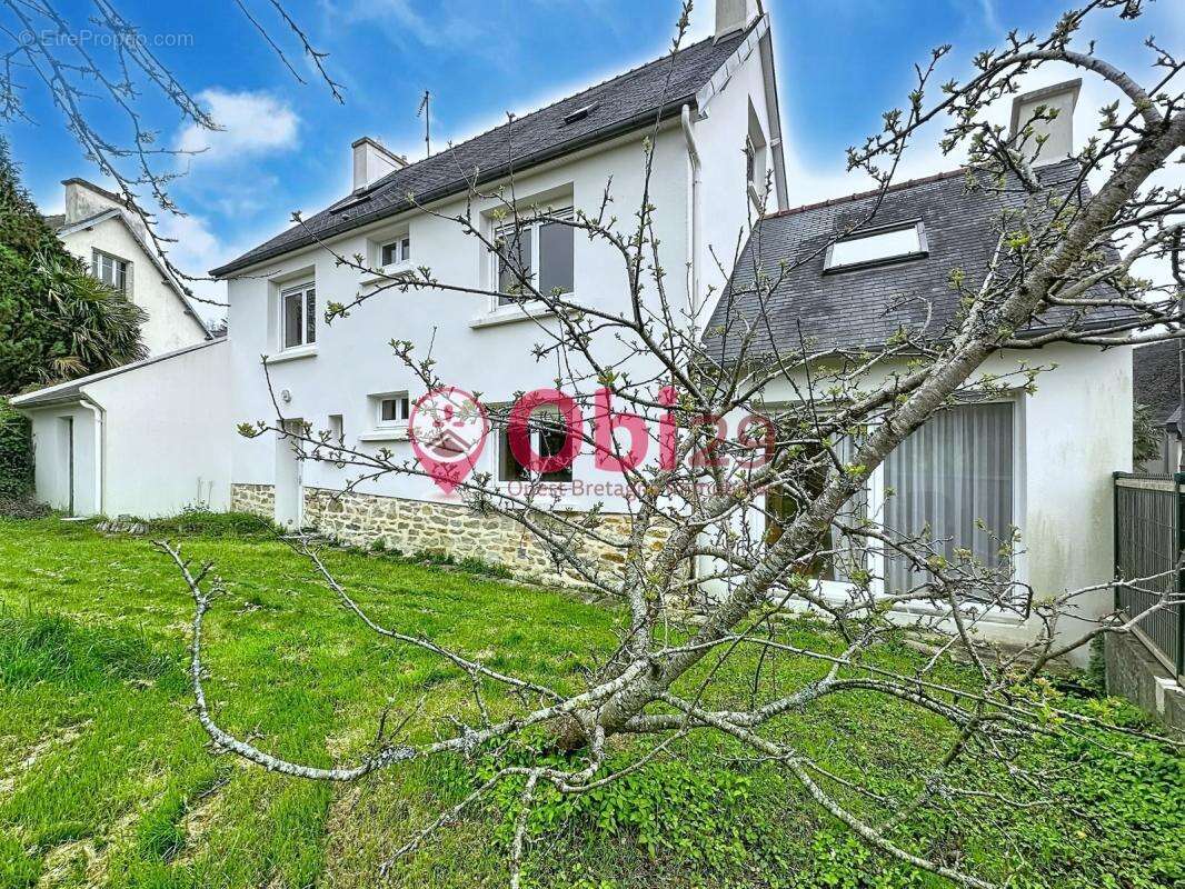 Maison familiale aux beaux volumes – Châteaulin - photo 2