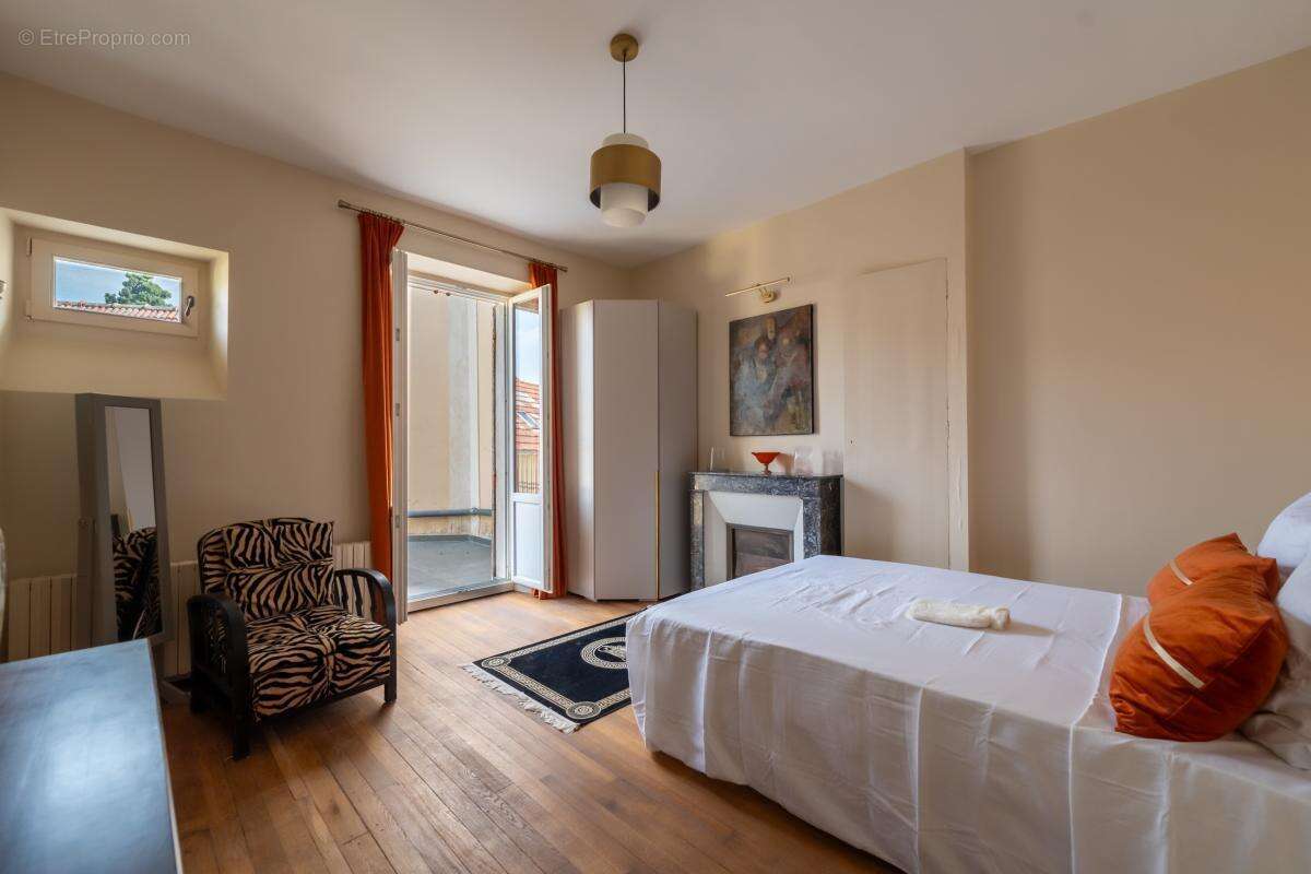 Maison 421 m² à Puiseaux  - photo 17