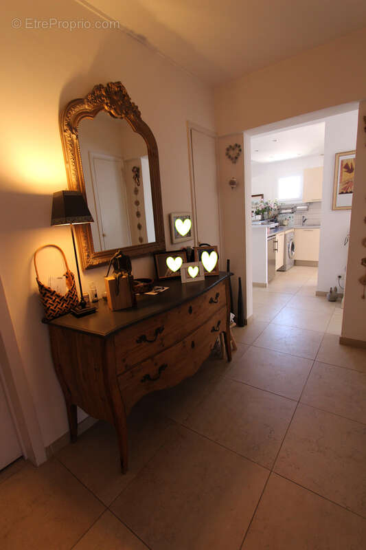 Appartement à VILLENEUVE-LOUBET