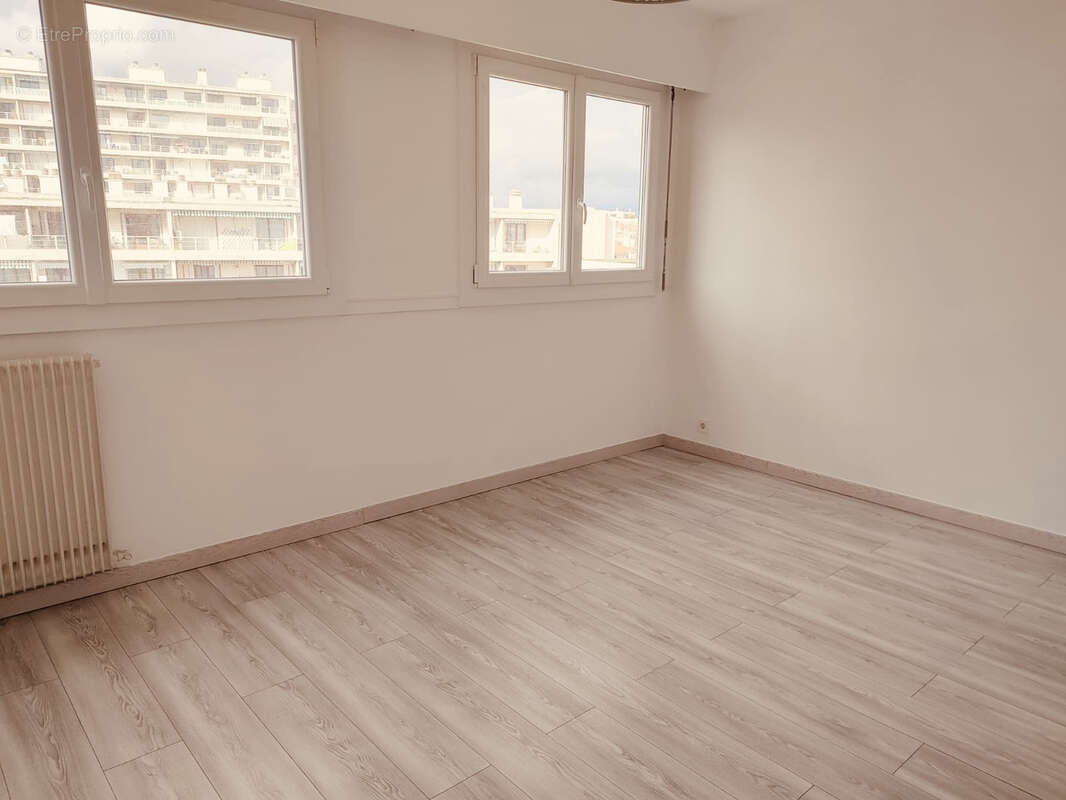 Appartement à MARSEILLE-10E