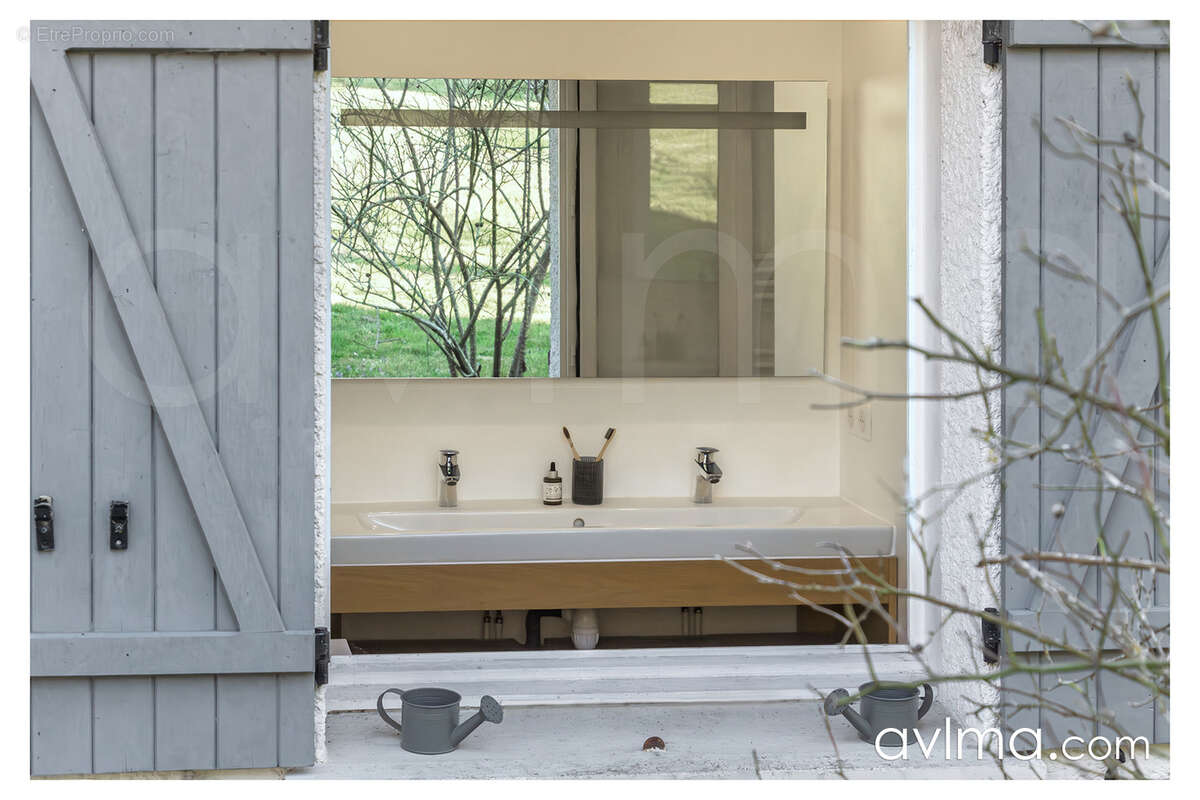 Maison à SAINT-NOM-LA-BRETECHE