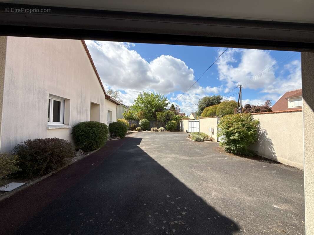 Dept(86) Vienne à Châtellerault Maison Plain Pied à vendre 6 pièces - photo 2