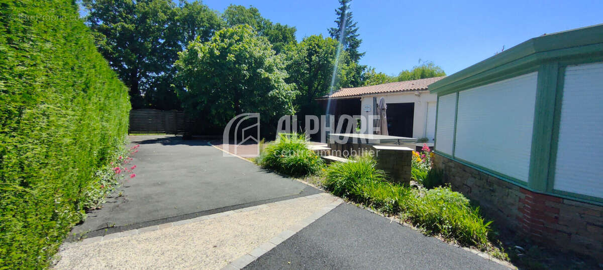Maison 182 m² à Les Essarts  - photo 5