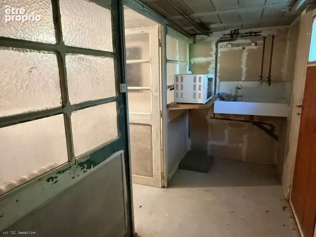 Maison Spacieuse Avec 5 Chambres et Dépendances - photo 22