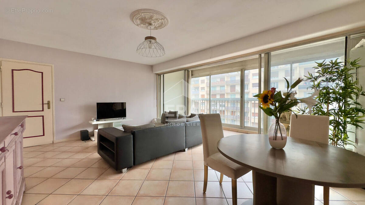 Appartement à JUVISY-SUR-ORGE