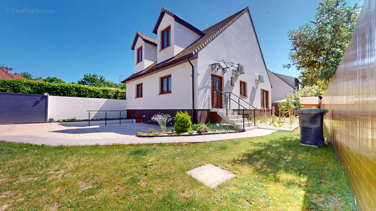 Maison en plein centre de Corrmeilles-en-Parisis à deux pas de la gare - photo 16
