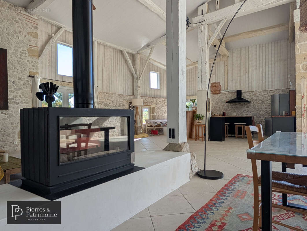 Maison à MAUVEZIN-SUR-GUPIE