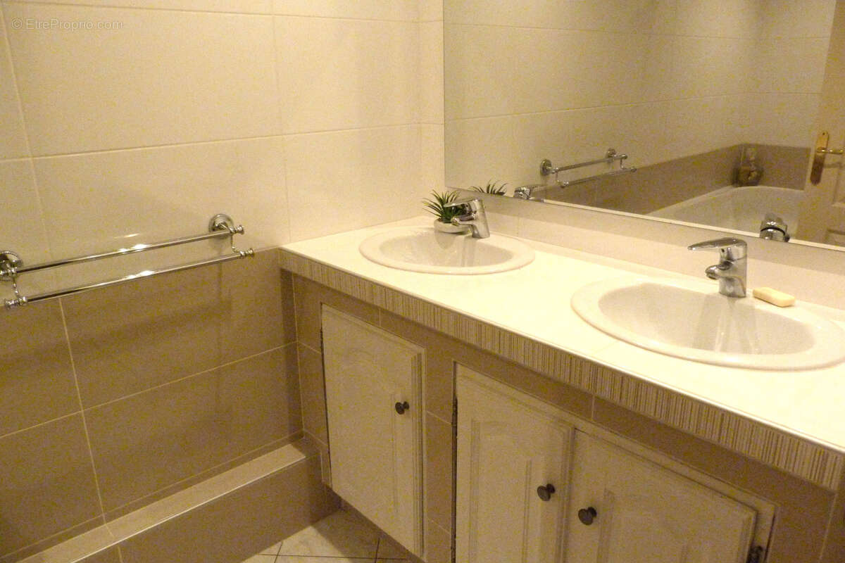 Appartement à LE PETIT-QUEVILLY