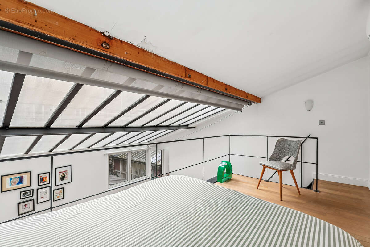 Appartement à PARIS-9E