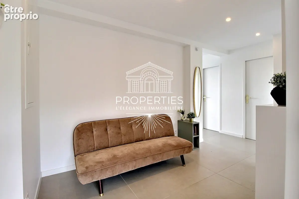 Le lavandou - hyper centre - t4 renove - 87m² - ascenseur - expo sud - photo 6