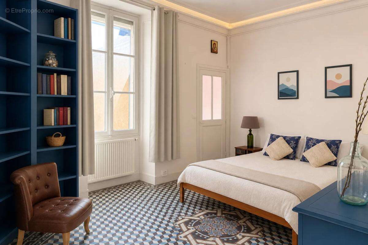Maison 190 m² rénovée avec goût – DPE C – Jardin & dépendances - photo 11