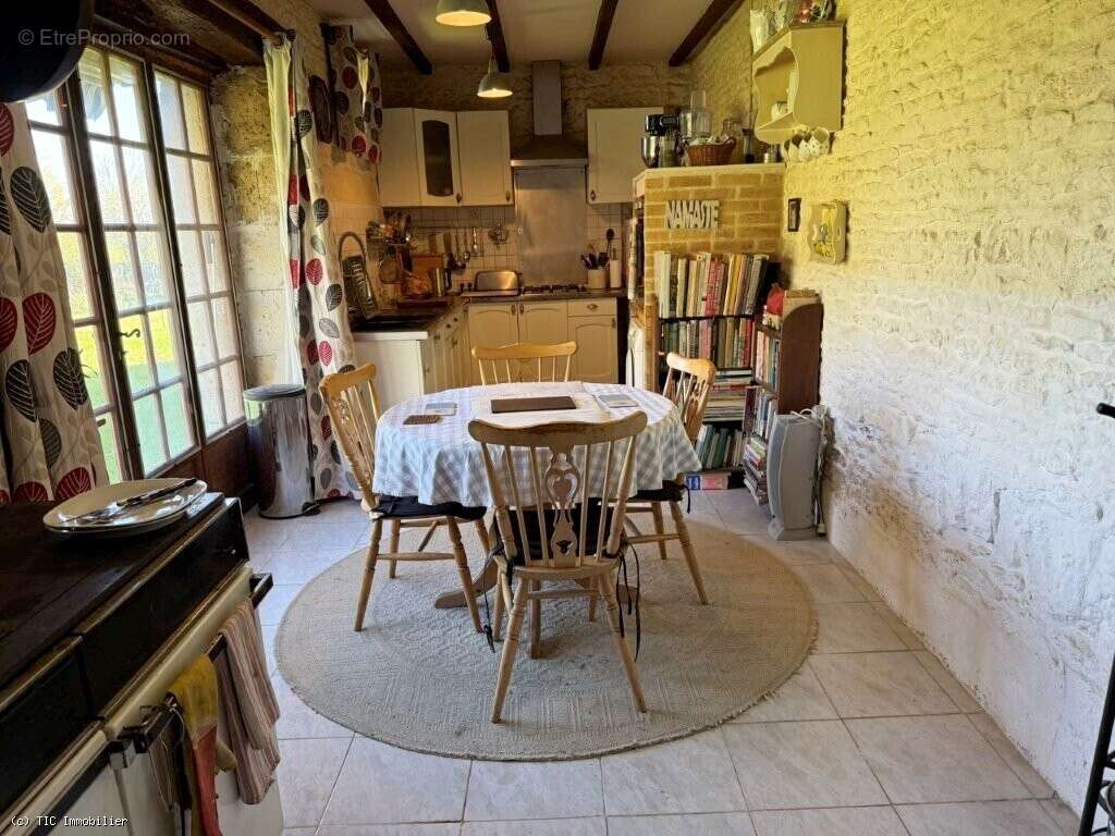 Maison à MANSLE