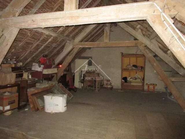 Maison à VARENNES-SUR-ALLIER