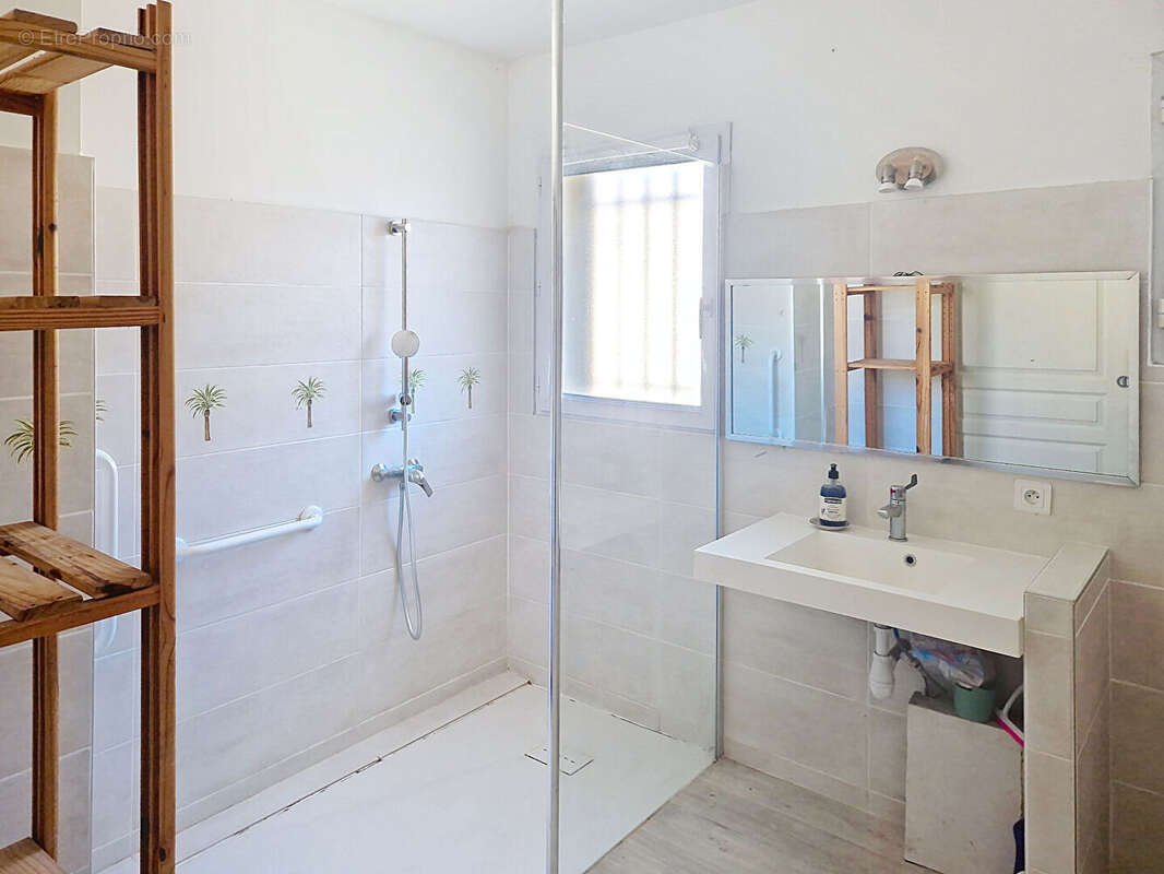 Maison à LES ANGLES