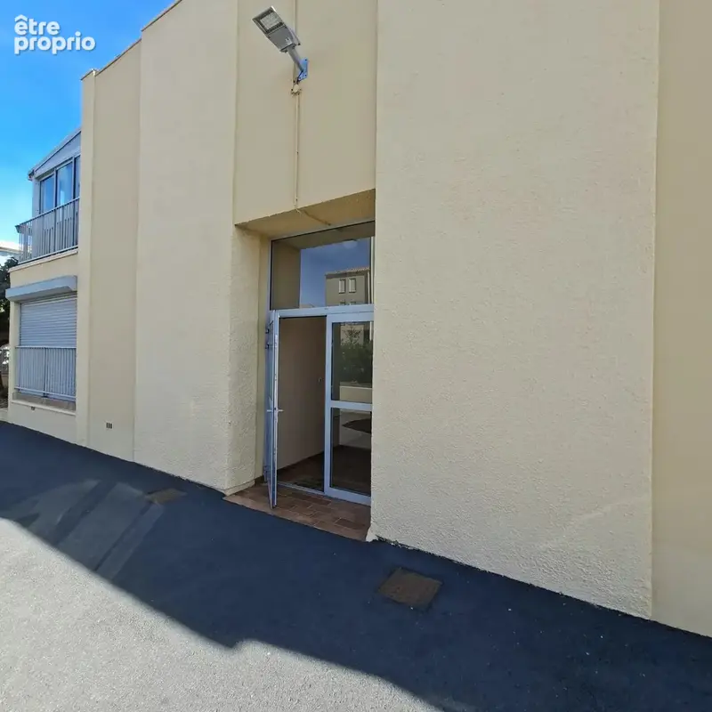 GRAND T2 avec parking - photo 3