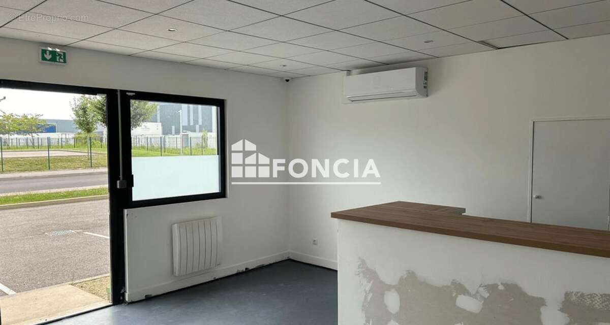 Commerce à CIVRIEUX