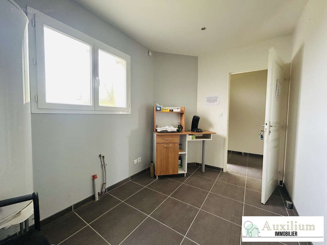 Commerce à SAINT-ANDRE-DE-CUBZAC