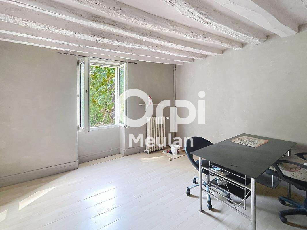 Appartement à SERAINCOURT