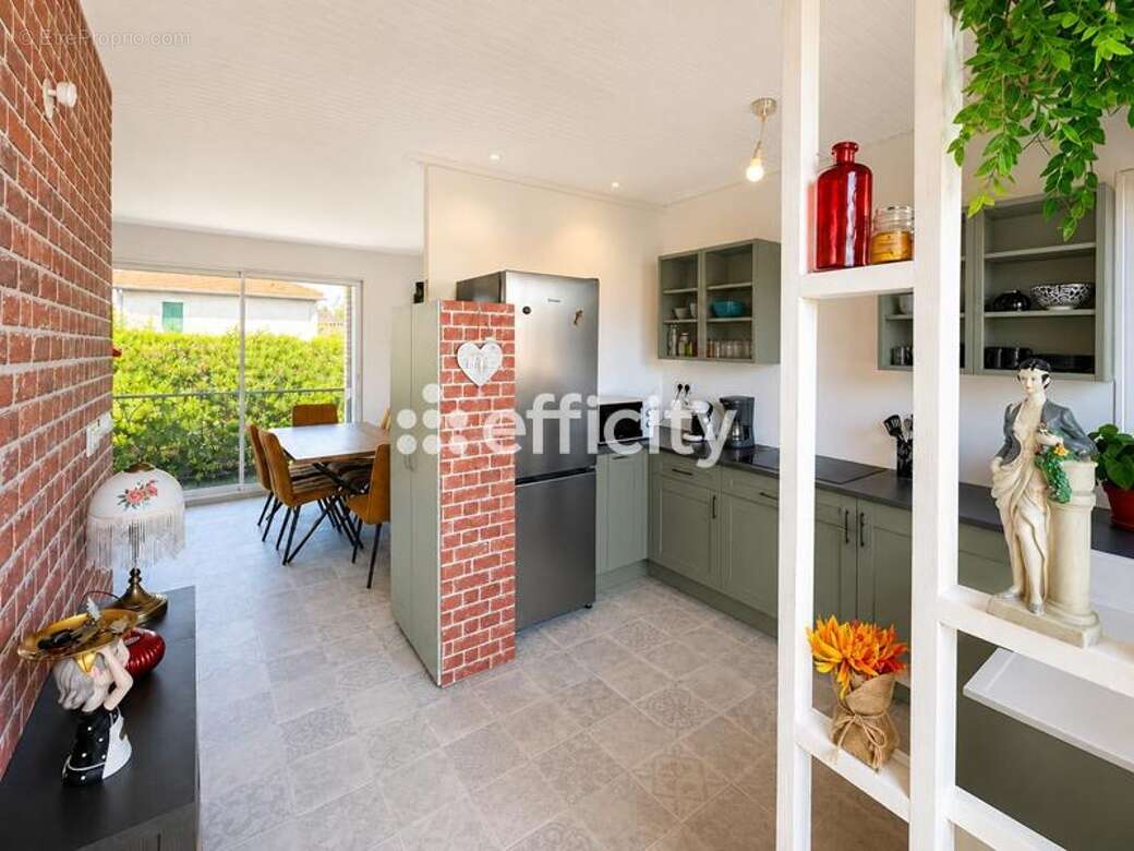 Maison 64 m² à Montelimar  - photo 6