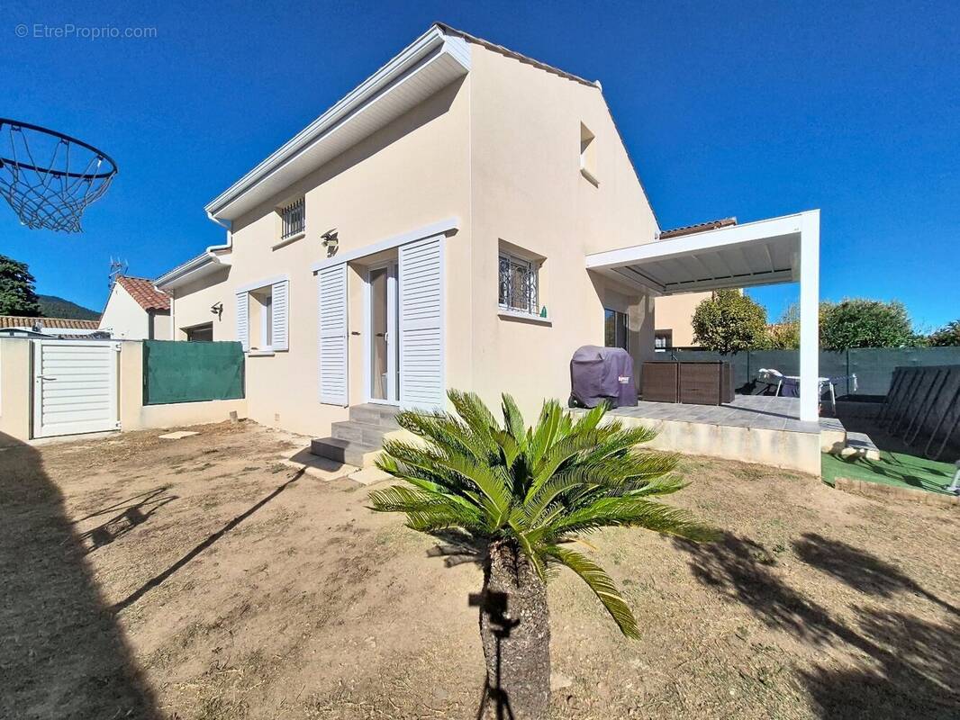 Maison à ASSIGNAN