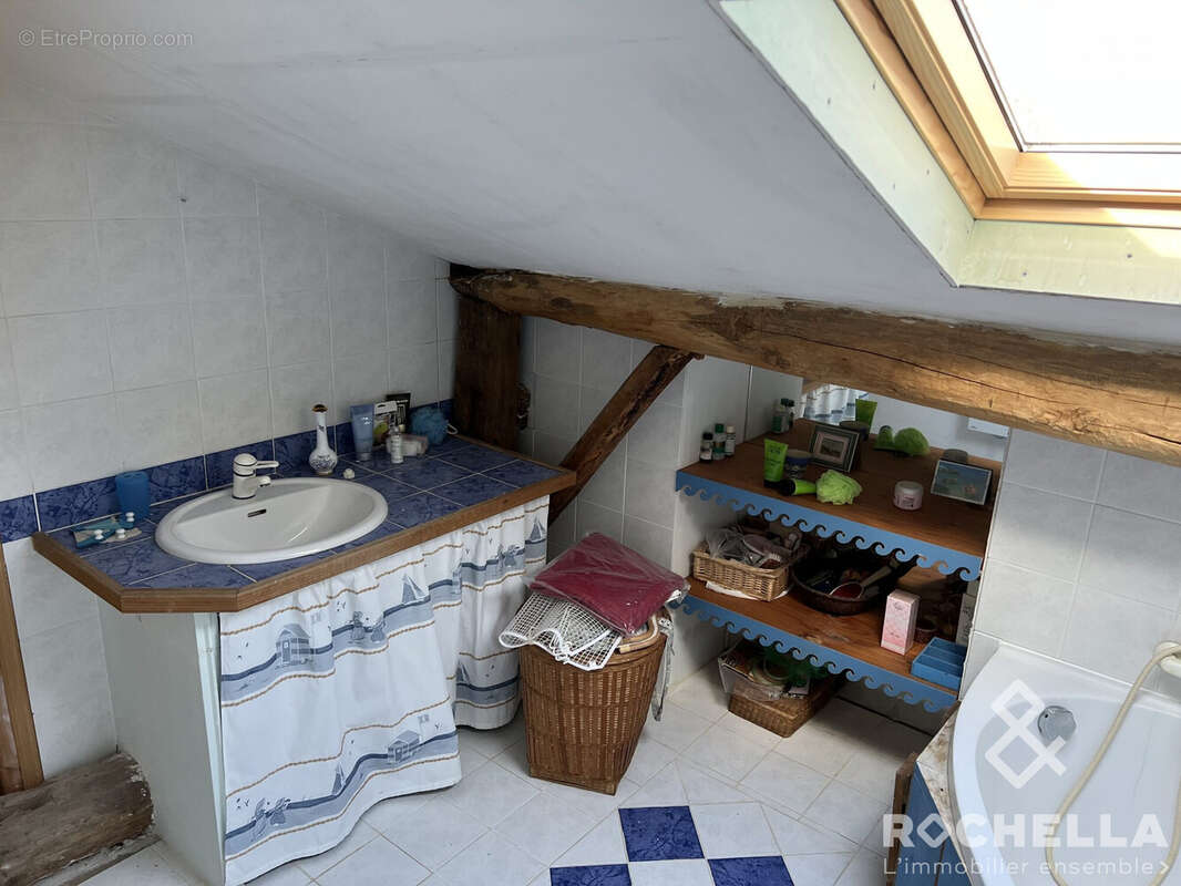 Maison 216 m² à Bernay-Saint-Martin  - photo 9