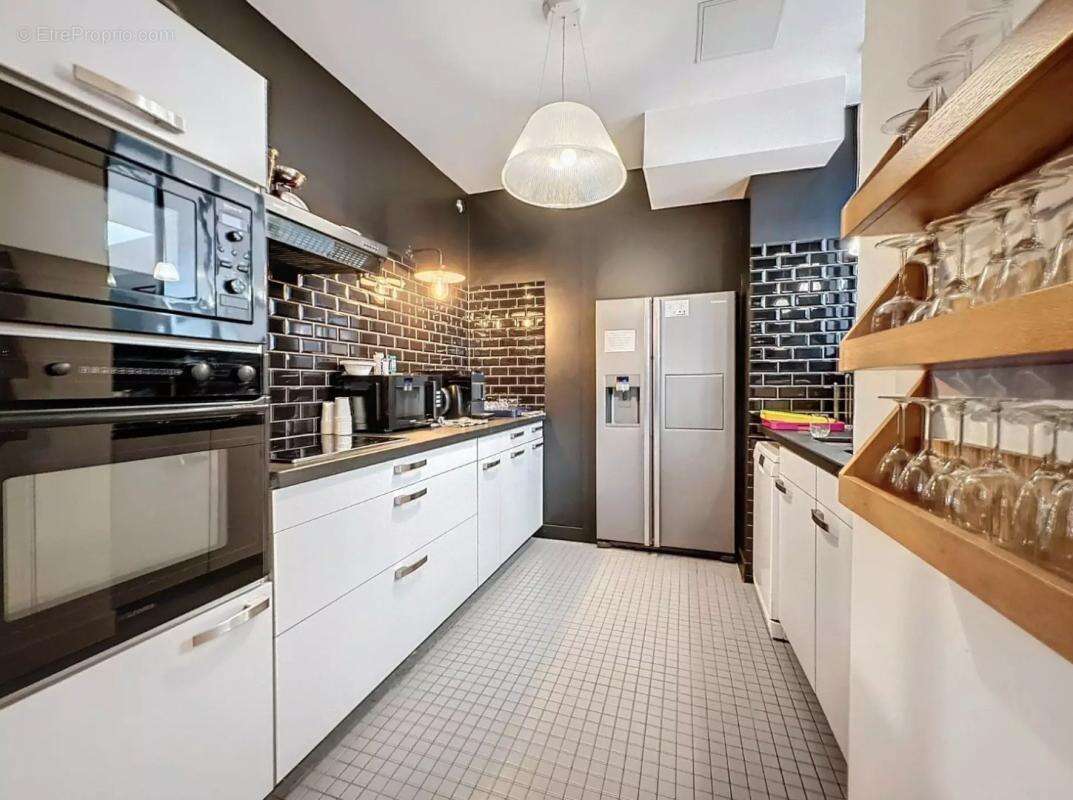 Appartement à PARIS-10E