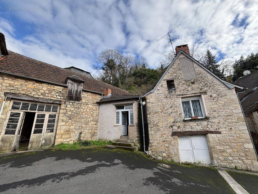 Maison à AYEN