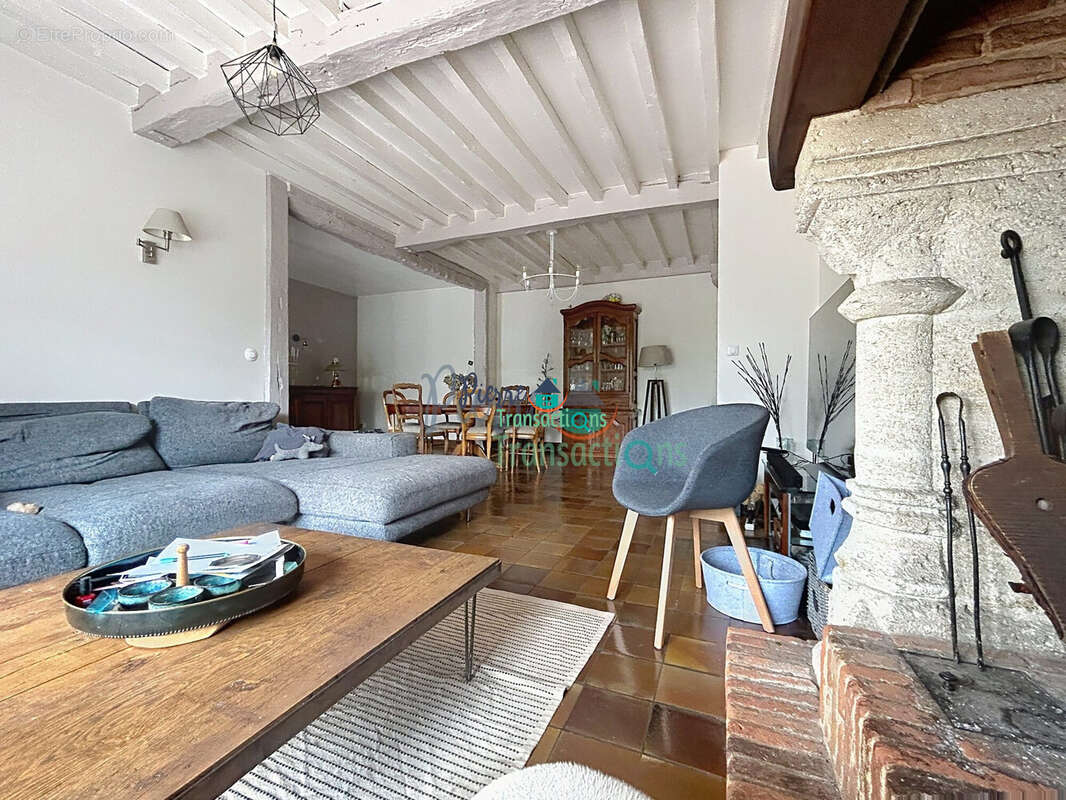 Maison 235 m² à Lillebonne  - photo 2