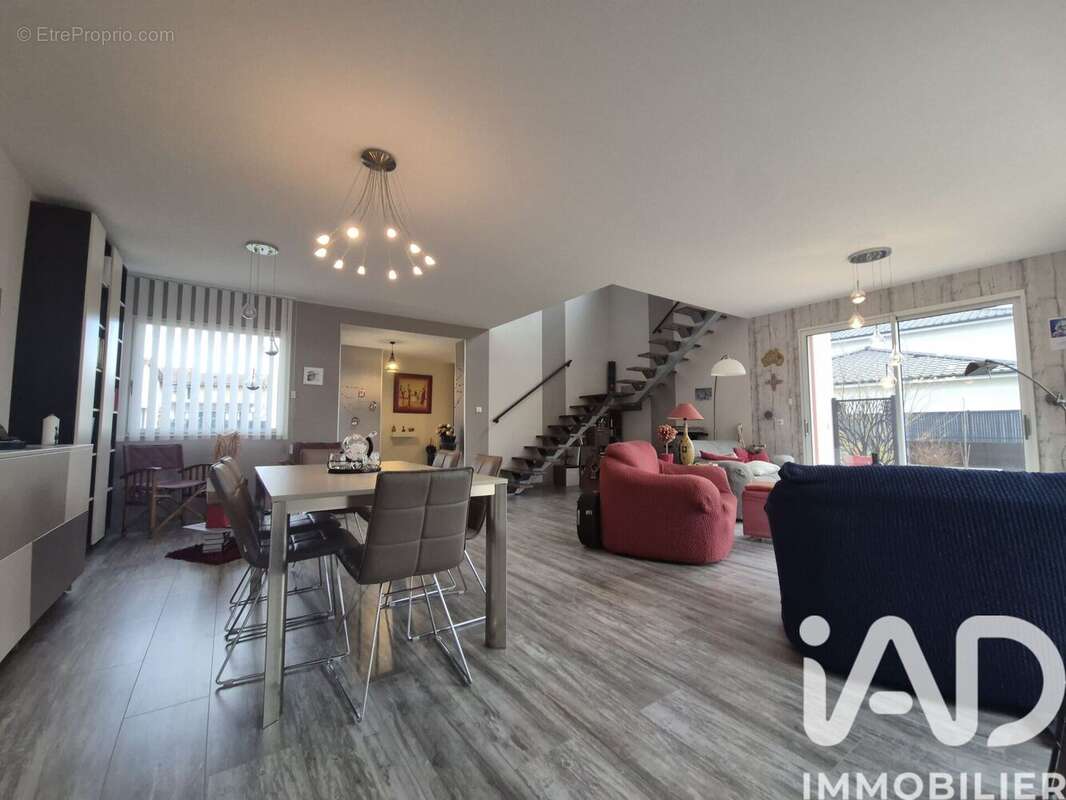 Maison 170 m² à Remereville  - photo 7