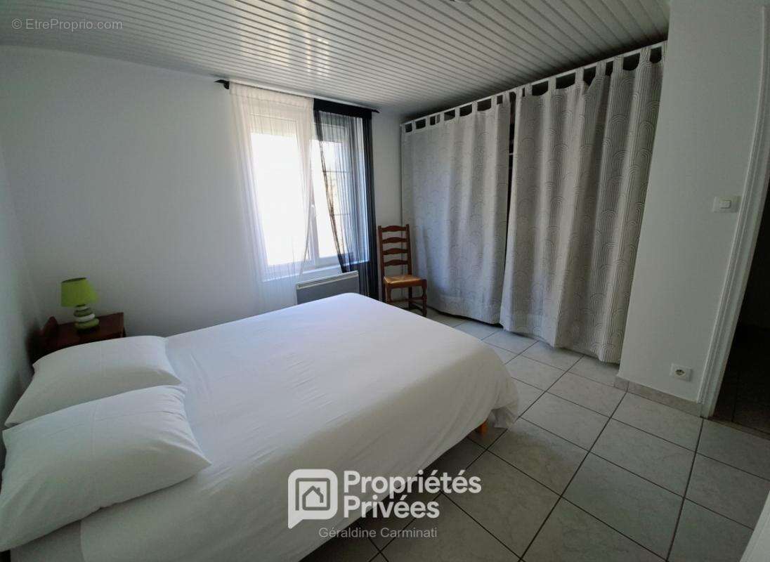 A VENDRE EN EXCLUSIVITÉ 37230 Fondettes, Maison de ville / Appartement 135m², 4/5 chambres, Cour fermée sécurisée, Stationnement - photo 8