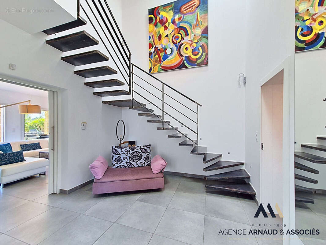 Maison à LA CADIERE-D'AZUR