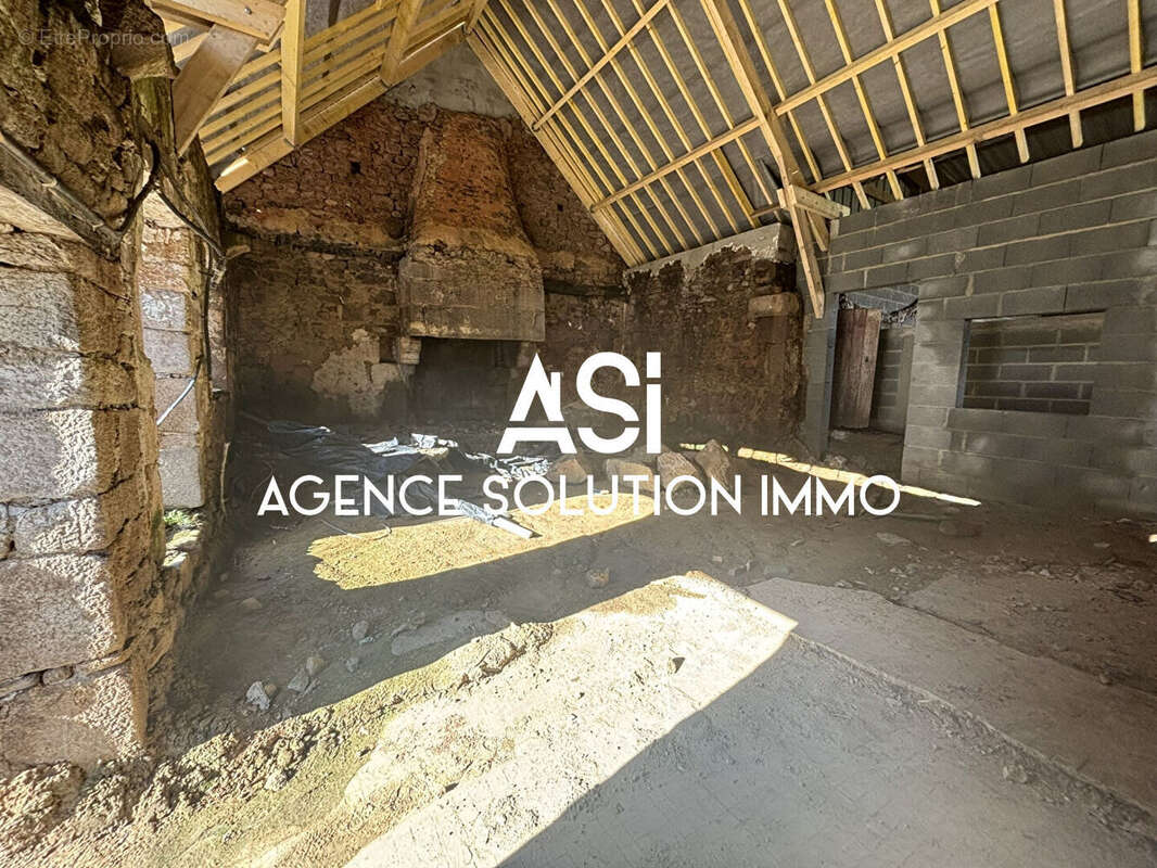 Maison à LA BAZOUGE-DU-DESERT