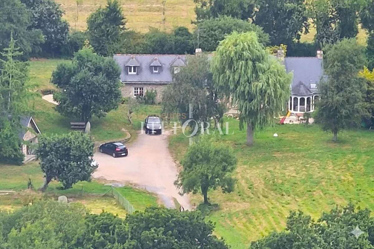 Maison à PLOUGONVELIN