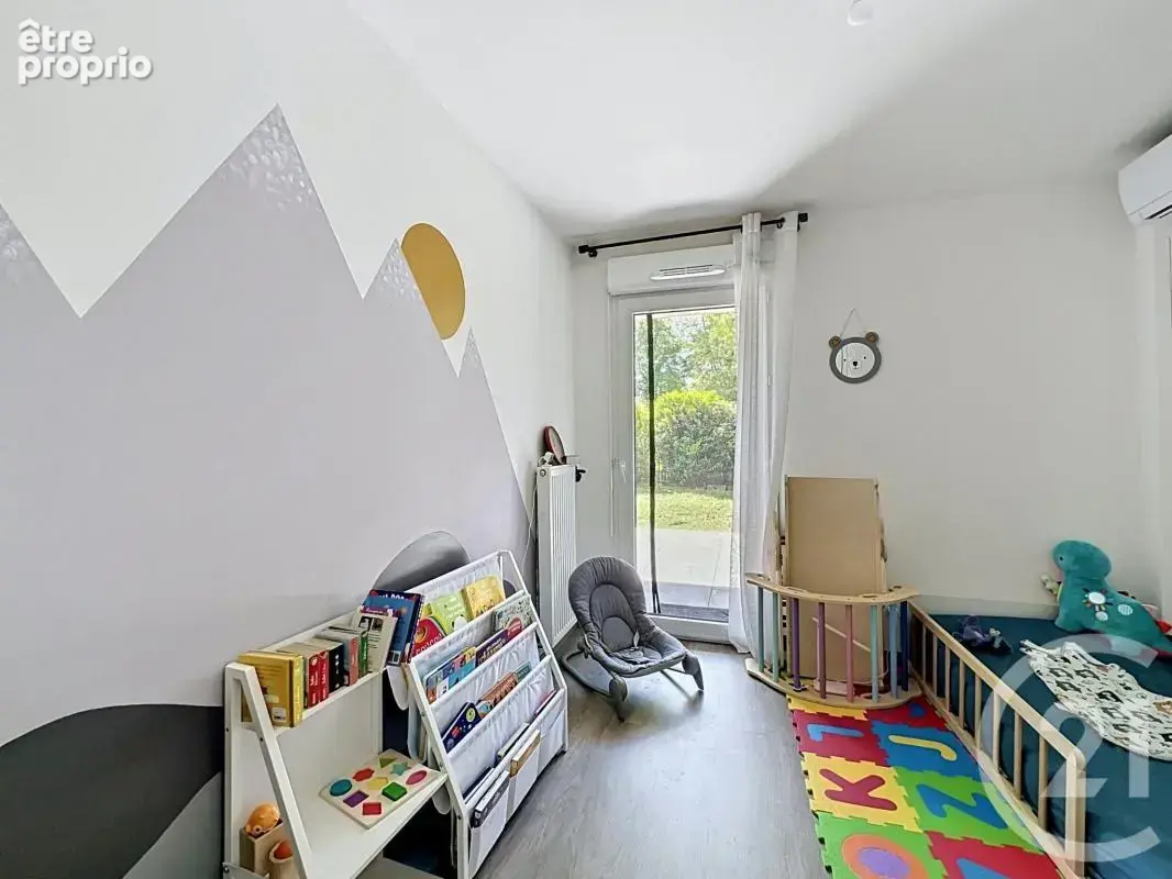 Appartement 60 m² à Saint-Priest  - photo 10
