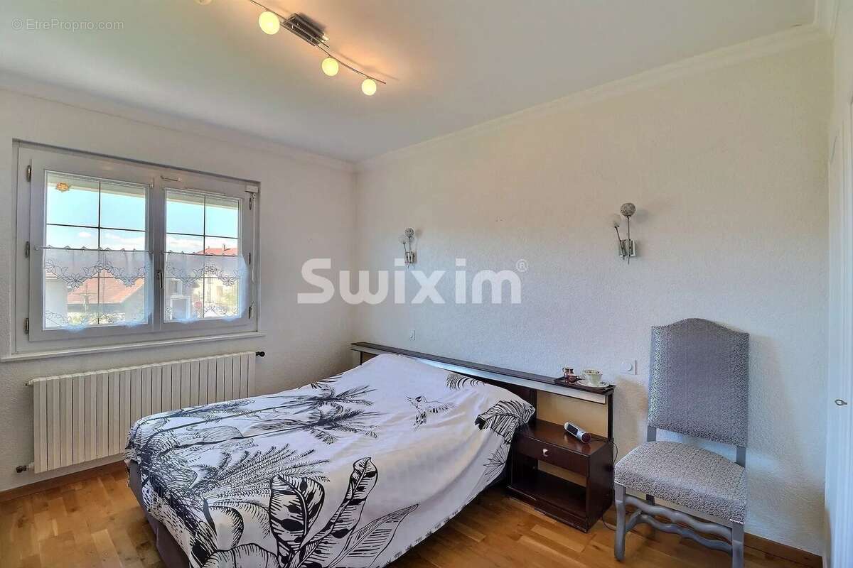 Maison à CRANVES-SALES